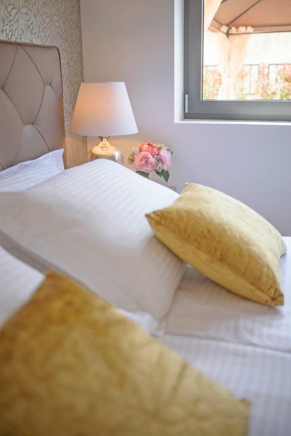 Unique Luxury Designers Apartment Zara Esterno foto