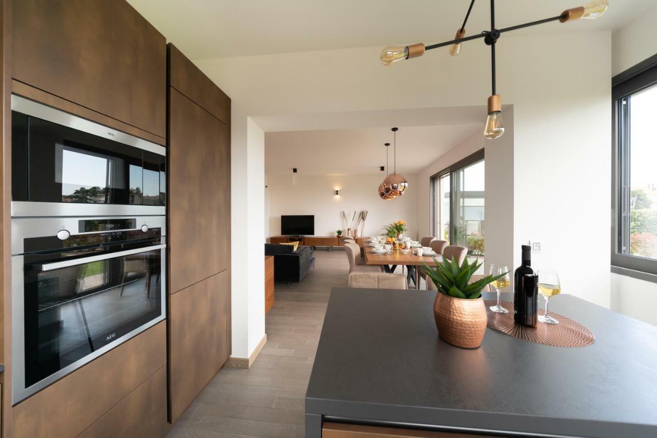 Unique Luxury Designers Apartment Zara Esterno foto